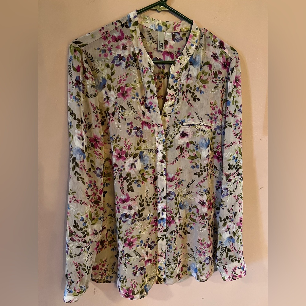 KUT From the Kloth long sleeve button up blouse.